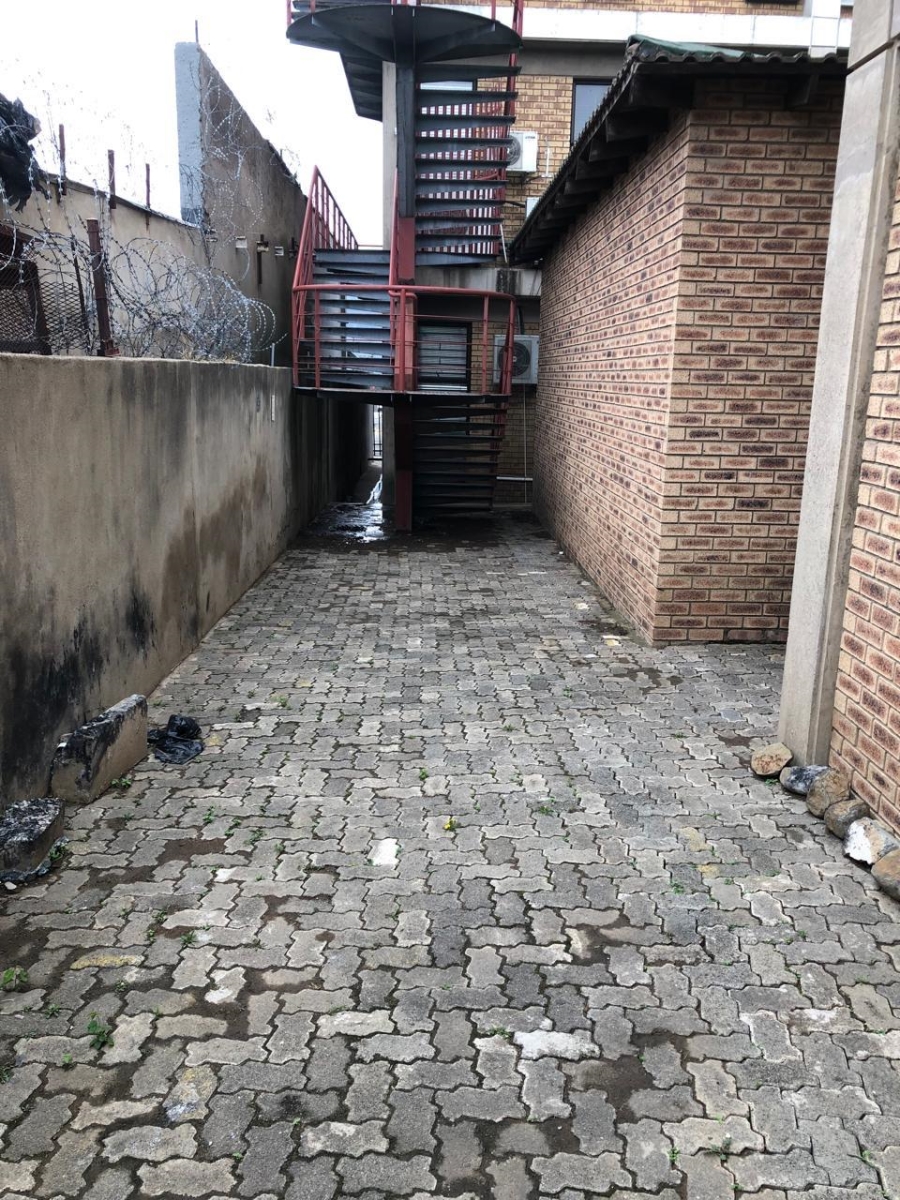  Bedroom Property for Sale in Phuthaditjhaba Free State